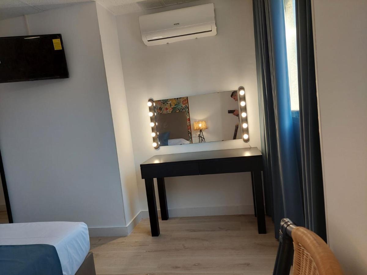 Hostal Garden Rous Paiporta Zewnętrze zdjęcie