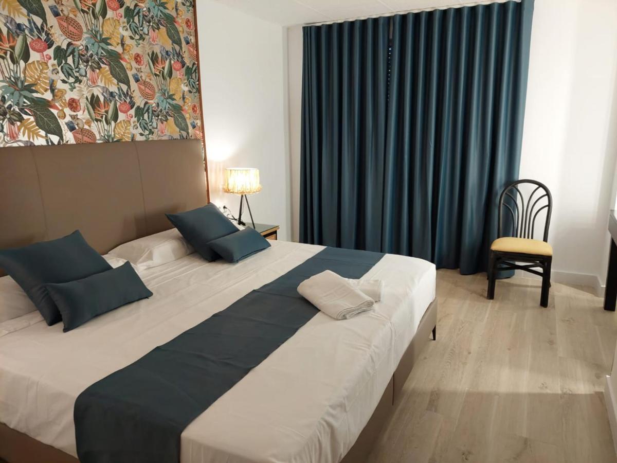 Hostal Garden Rous Paiporta Zewnętrze zdjęcie
