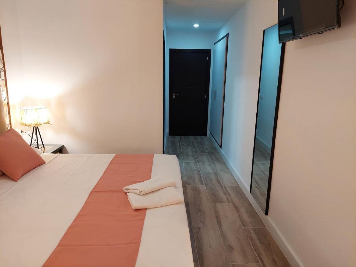 Hostal Garden Rous Paiporta Zewnętrze zdjęcie