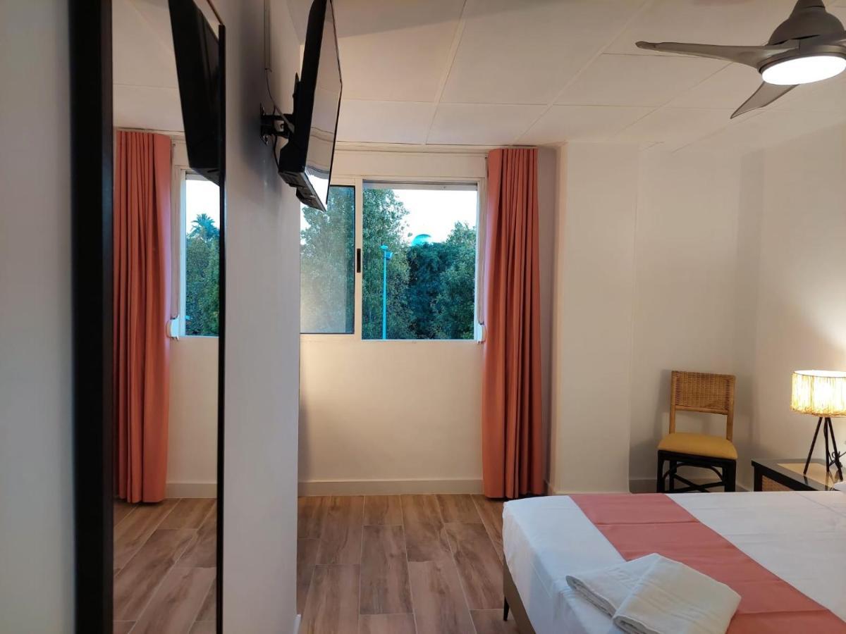 Hostal Garden Rous Paiporta Zewnętrze zdjęcie